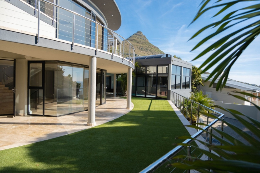 To Let 5 Bedroom Property for Rent in Llandudno Western Cape